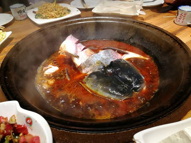 咱屯子锅台鱼(彩霞街店)