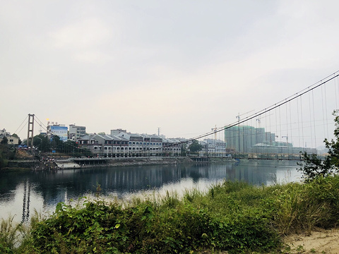 东江吊桥旅游景点图片