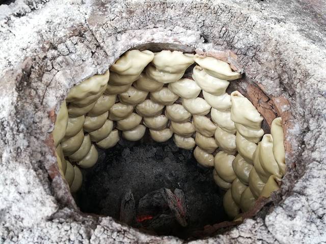 库车阿力木夹馅面食馆