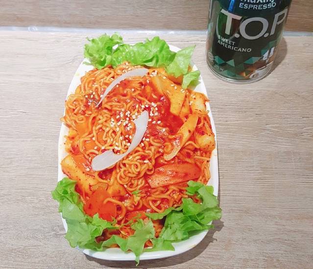 金燕姬紫菜包饭&打糕