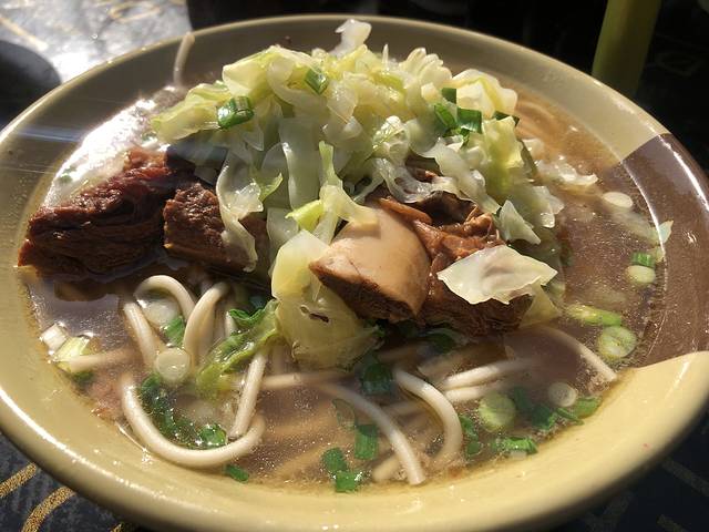 小六家面馆(维科·馨院店)