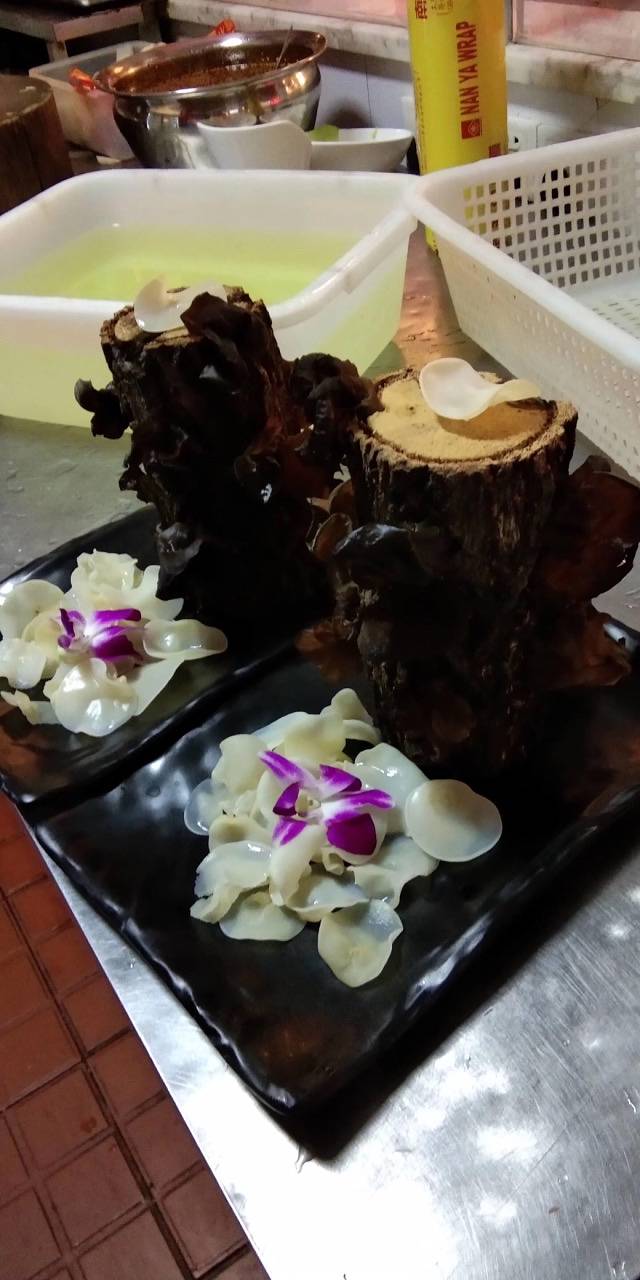 味之绝美蛙鱼头火锅(简阳店)