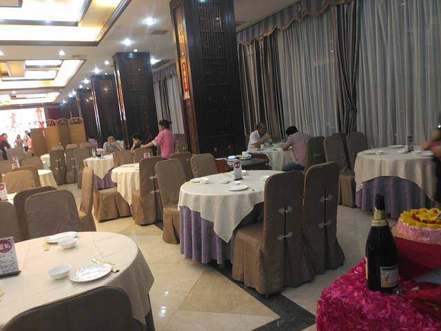 东海一族鱼翅海鲜酒楼(容桂店)