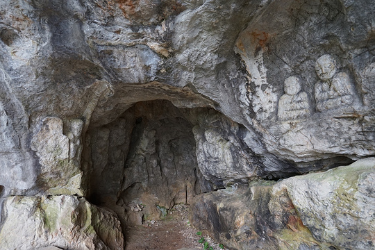 无门洞石窟旅游景点图片