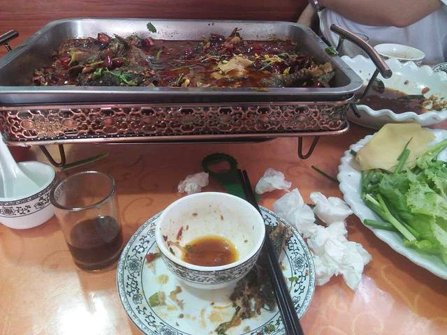 小东北扒肉饺子居(吴市店)