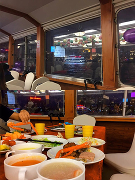 浦江游览彩船自助餐的图片