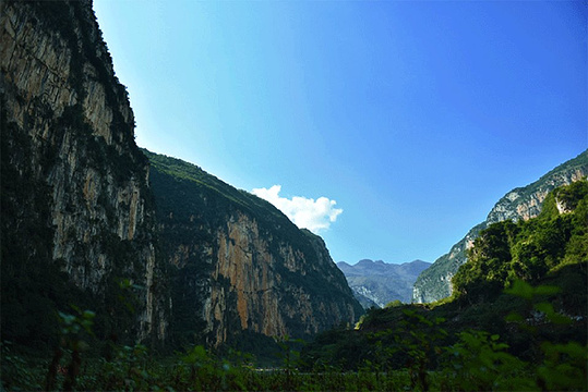尼珠河大峡谷旅游景点图片