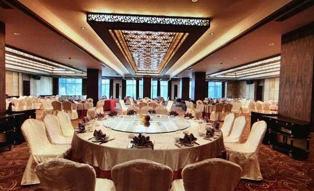 钱湖八大碗(安石路店)