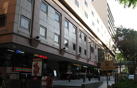 东陵购物中心