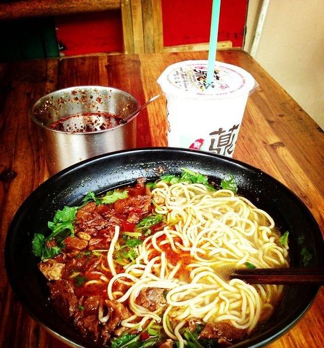 红辣椒拉面馆(闻喜路店)