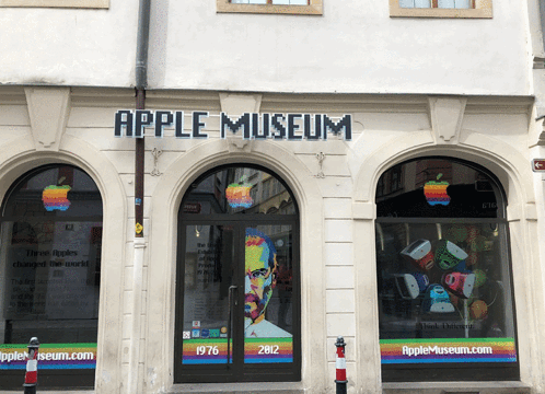 Apple Museum Prague旅游景点图片