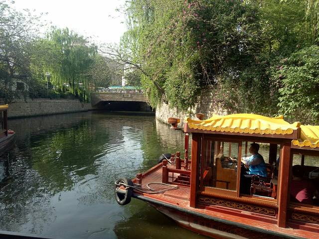 趵突泉景区游船