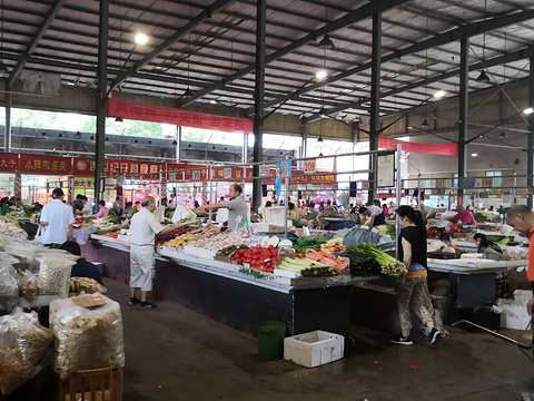 团结村生鲜集贸市场旅游景点图片