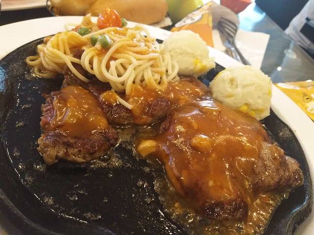 豪客来牛排(攀枝花东方巴黎店)