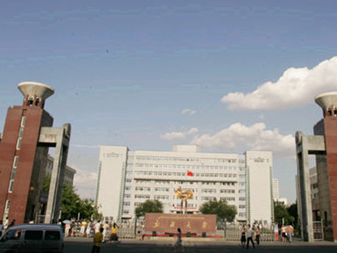 新疆大学旅游景点图片