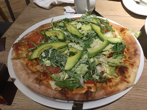 California Pizza Kitchen