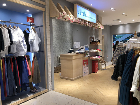 earth music & ecology(西单大悦城店)旅游景点图片