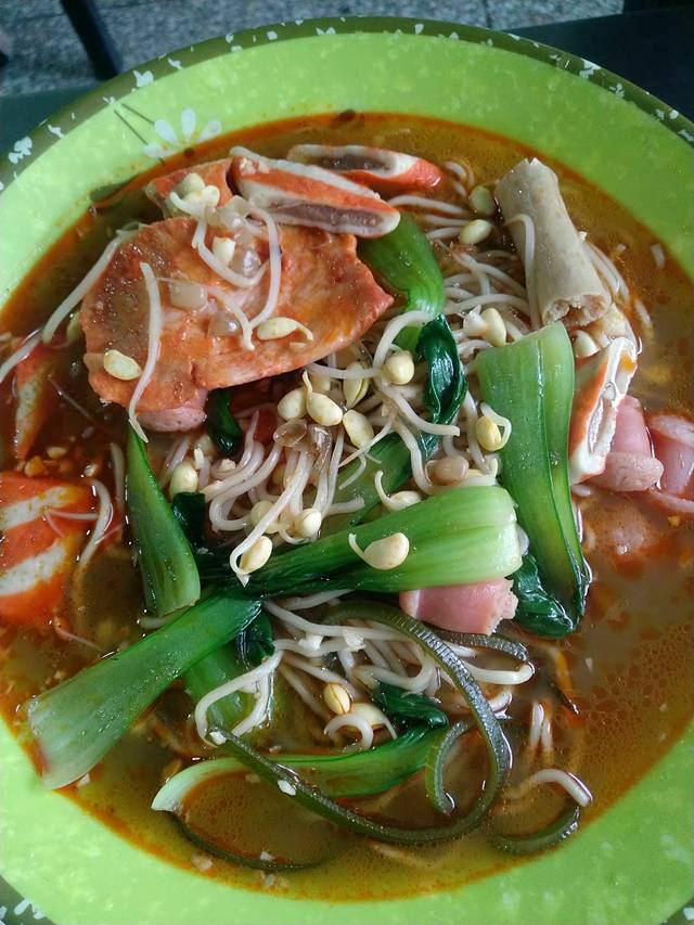 美味牛肉汤麻辣烫