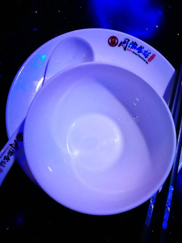 周渝食惦酸菜鱼(安远路店)