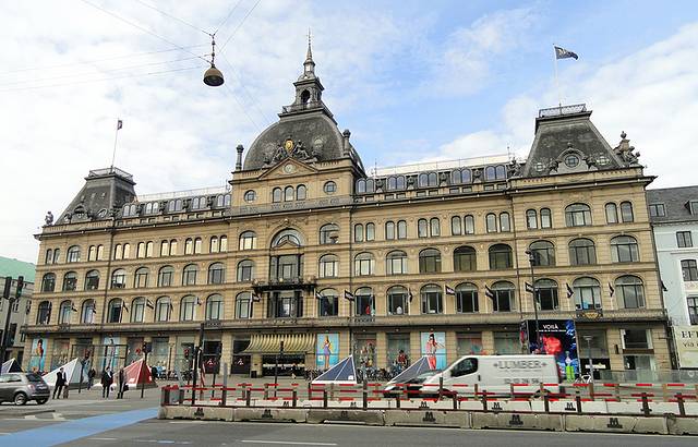 麦格辛•诺德百货商店（Magasin du Nord）