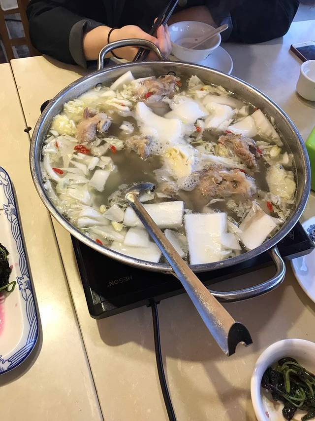 新东新饭店(鹏山路店)