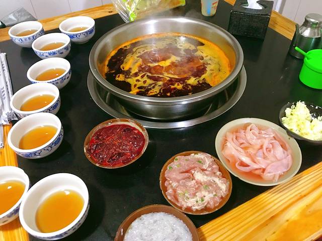 李串串老店·李杰一家三口(解放碑总店)