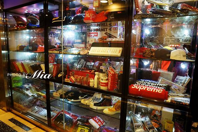 潮流特区 （周大福商业中心）