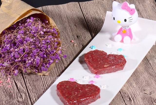 巴雅皇妃爱心主题火锅