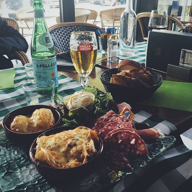 Metropole Hotel Restaurant