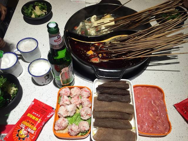 钢管厂五区小郡肝串串香(玉林小酒馆店)