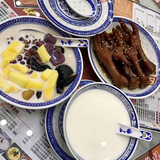 凡记本地粥快餐店