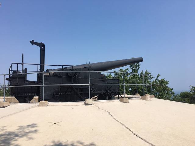 旗顶山炮台