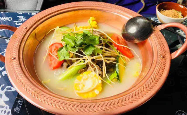 食全酒美·腊排骨野生菌火锅