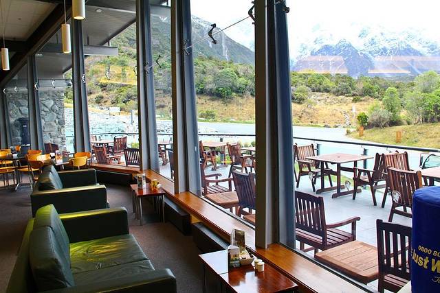 埃德蒙•希拉里爵士咖啡厅酒吧