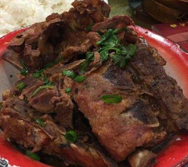 柴火大院烤鸭民间菜