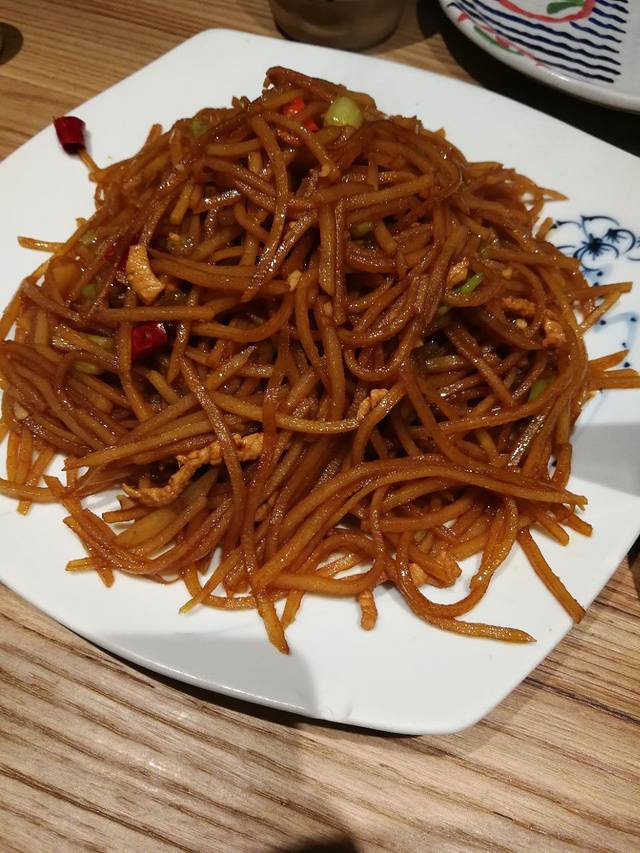 山楂树融合菜餐厅