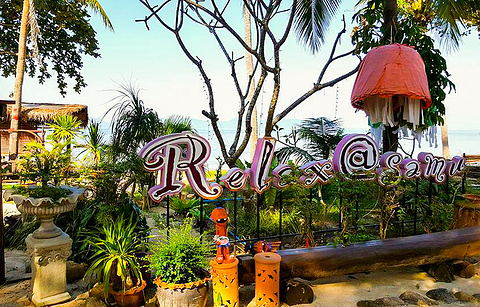 Relax Restaurant and Bar