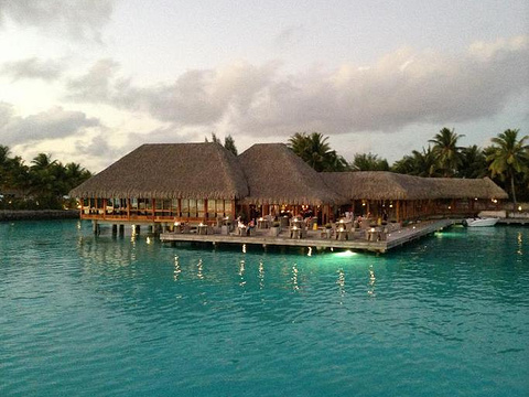 Lagoon Restaurant by Jean-Georges (The St. Regis Bora Bora Resort)旅游景点图片