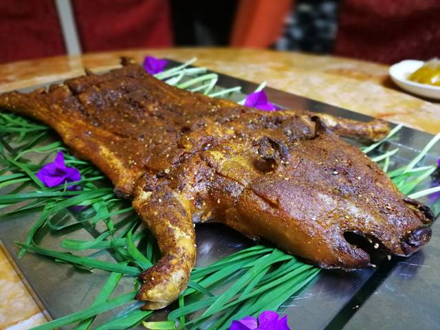 锡伯龙生态园(金殿总店)