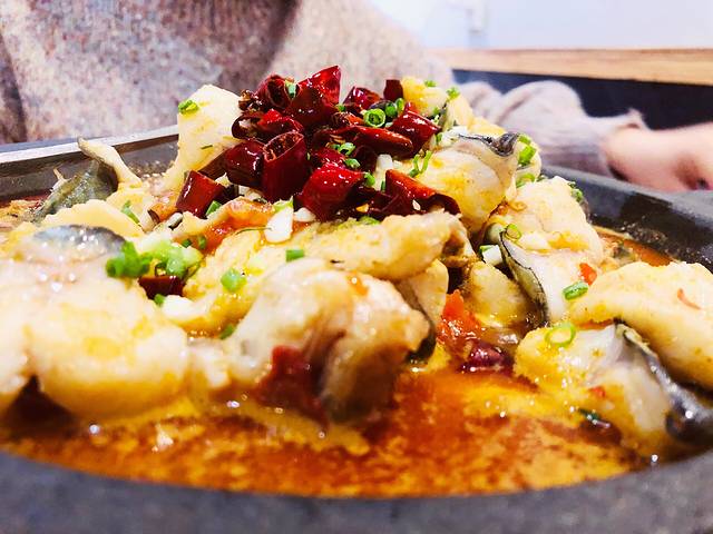 食贰味(凤凰古城店)