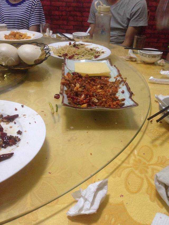 聚贤美食居总店