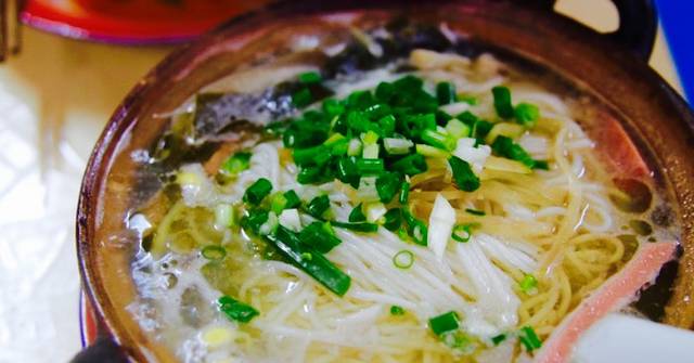 正宗五福徐氏砂锅米线