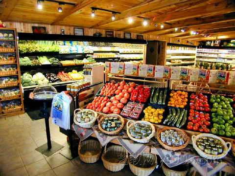 百盛购物中心(三阳店)