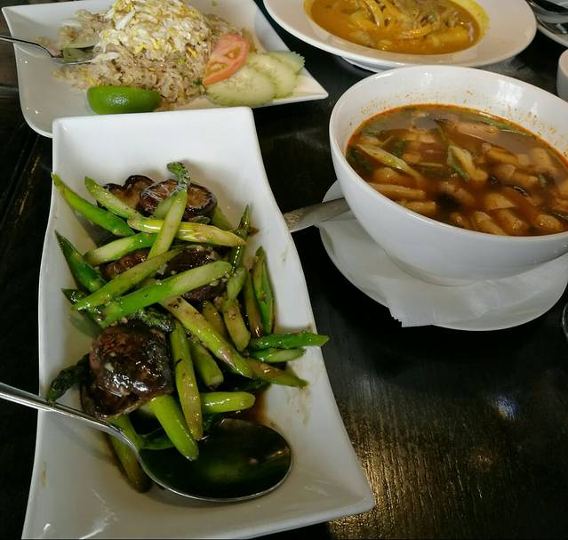 Bai Tong Thai Restaurant