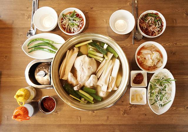 东大门一只鸡(弘大店)