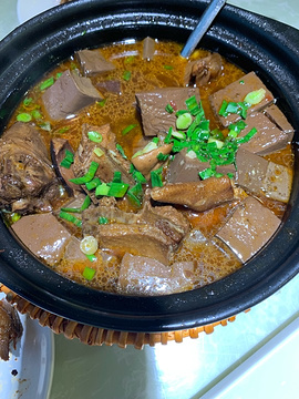 银峰老鹅馆小食荟(柏庐北路店)旅游景点攻略图