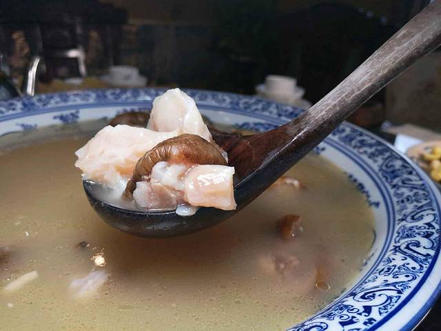 江宏老土土菜馆(归十路店)