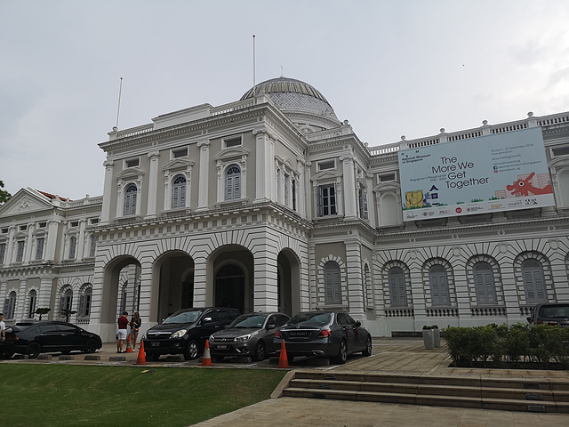 "新加坡国家博物馆也没有什么特别惊艳的藏品，不值得来玩，不来不甘心，来了就死心了😂_新加坡国家博物馆"的评论图片