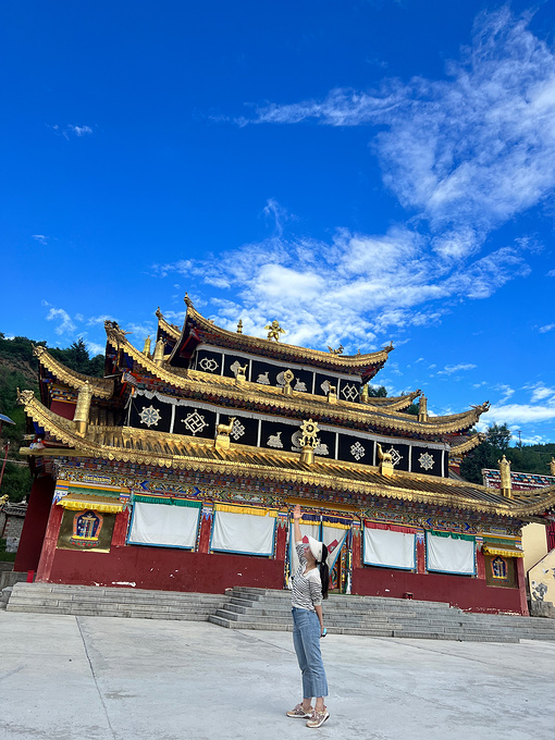 水磨小村庄评论从草原出发,前往九寨沟,路过川主寺镇,就去逛了逛