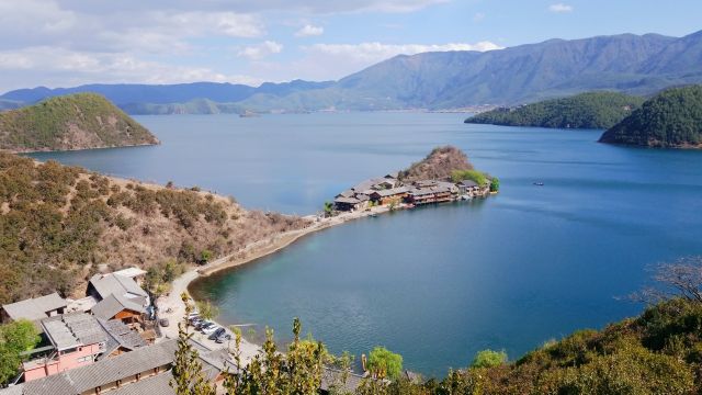 泸沽湖格姆女神山索道